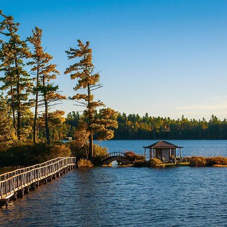 White Pine Camp Hotel Paul Smiths Екстериор снимка