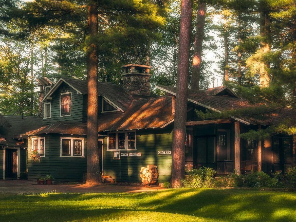 White Pine Camp Hotel Paul Smiths Екстериор снимка