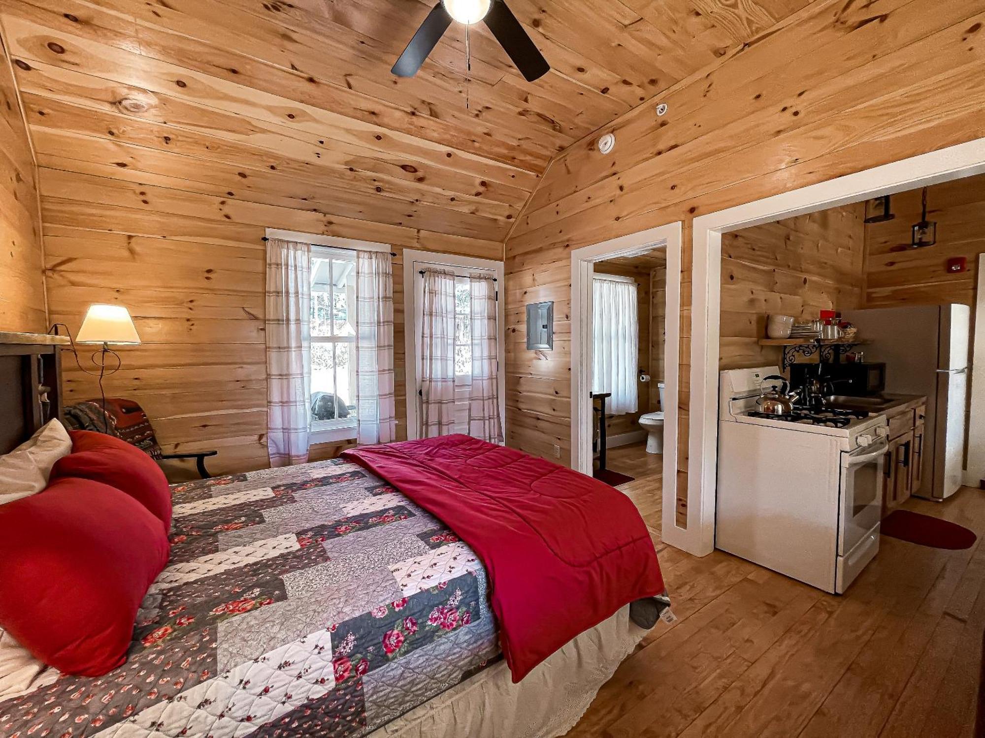 White Pine Camp Hotel Paul Smiths Стая снимка