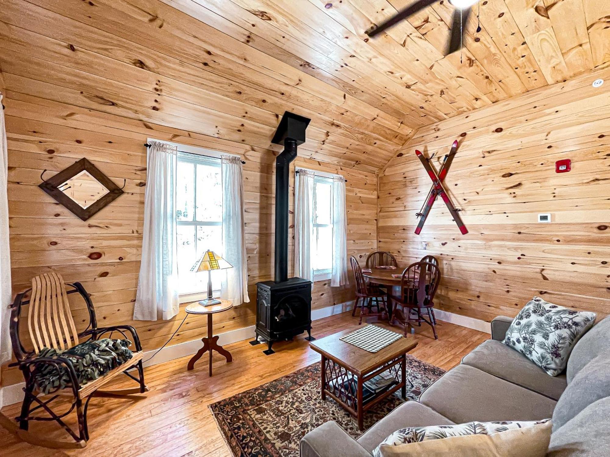 White Pine Camp Hotel Paul Smiths Стая снимка